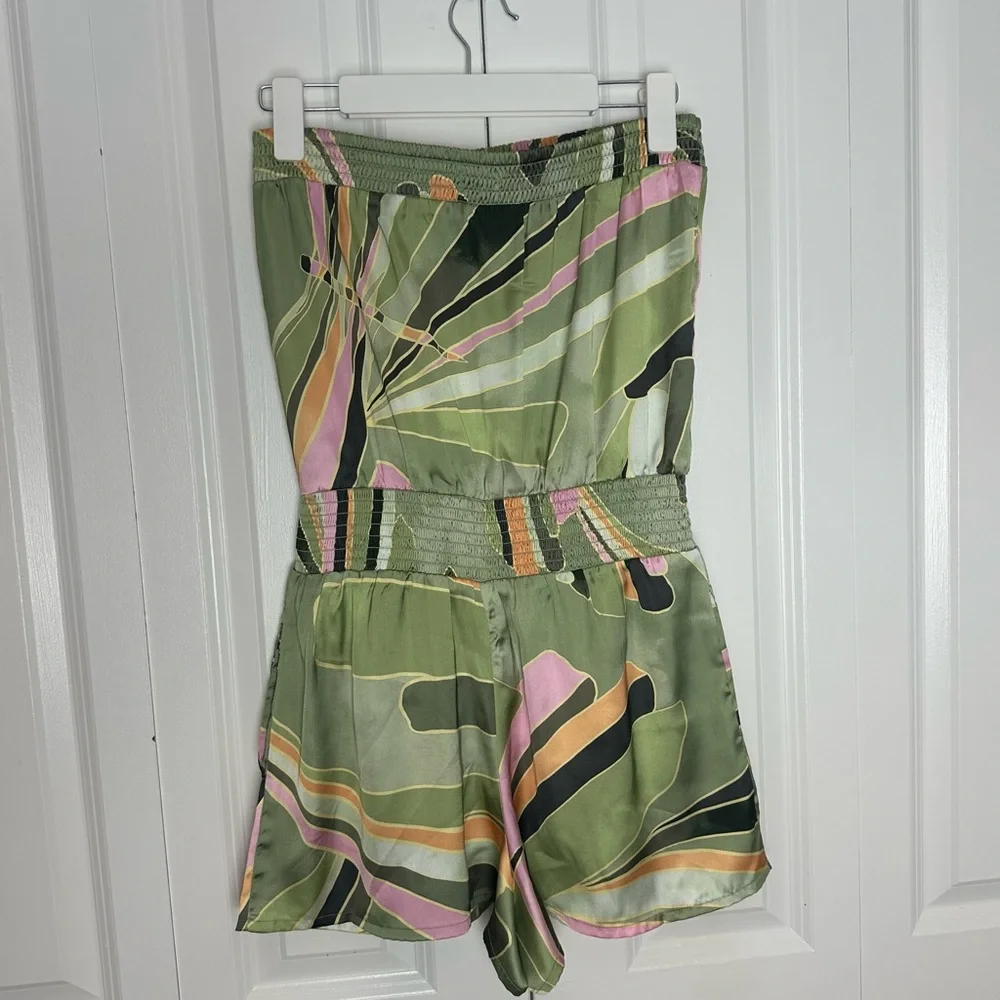 Elan Green Brenna Romper Size Small - Picture 4 of 12